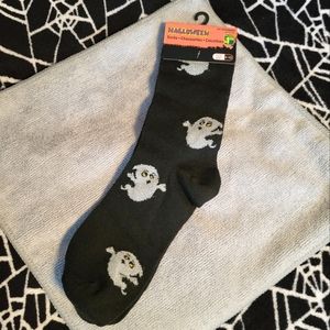⚡3/$10⚡  *NEW* HALLOWEEN Black Crew Socks with Silver Ghosts Sizes 4-10